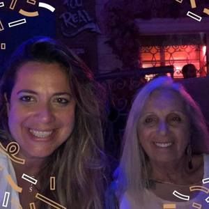 Meet your Posher, Leila